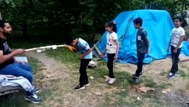 Malatya'da gülümseten bayramlaşma... Çocuklara böyle harçlık verdi