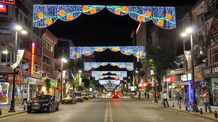Malatya'da Kapalı Caddeler Bu Gece Açılıyor.. Maske Zorunlu Oldu