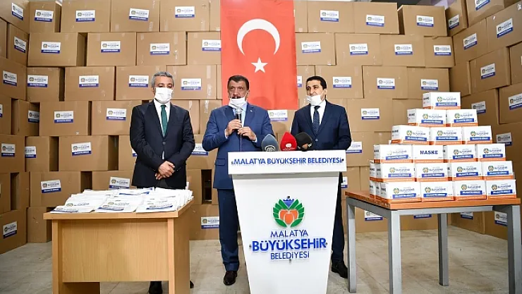 Malatya diğer illerin de maske talebini karşılıyor!