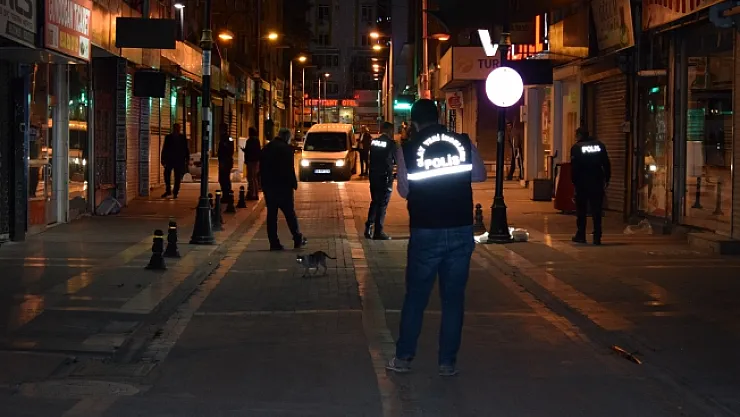 Sokak ortasında pompalı tüfekle vuruldu!