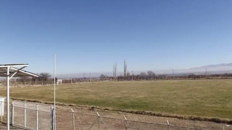 Akçadağ yeni futbol sahasına kavuşacağı günü bekliyor!