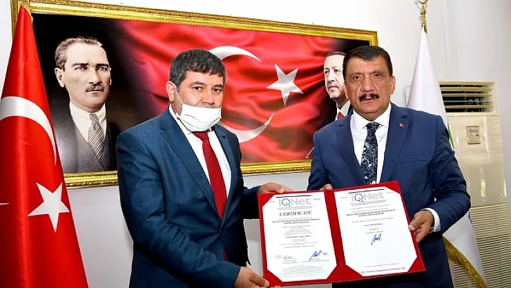 Büyükşehir Belediyesi 'çevre yönetim sistemi' belgesi aldı