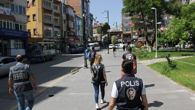 Malatya'da 'Huzurlu Sokaklar' uygulaması: 3 şüpheli yakalandı!