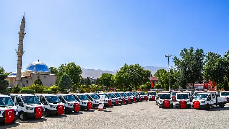Malatya'da Büyükşehir araç filosunu yeniliyor