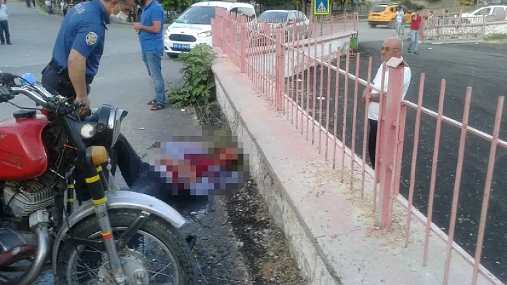 Motosiklet istinat duvarına çarptı! Sürücü ağır yaralandı!