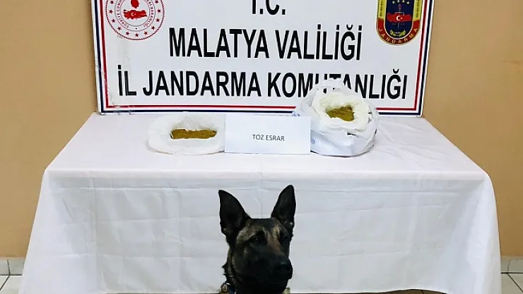 Otomobilde yapılan aramada esrar maddesi ele geçirildi!