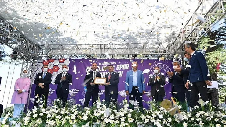 Bakan Kasapoğlu'na fahri hemşehrilik beratı verildi