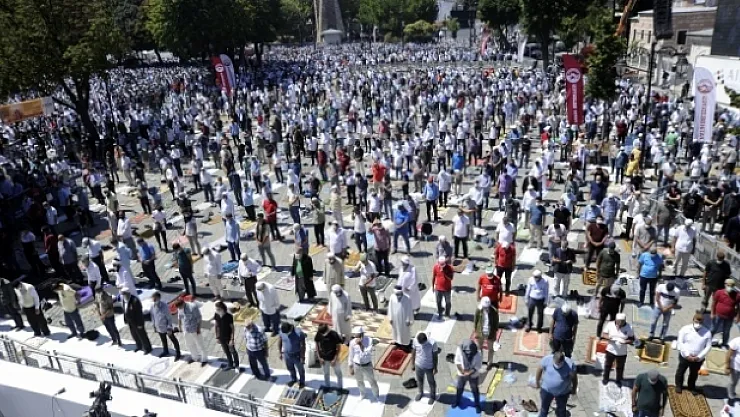 Cumhurbaşkanı Erdoğan açıkladı! &quot350 bin kişi iştirak etti"