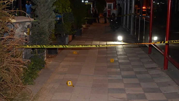 Malatya'da çay ocağına silahlı saldırı: 1 ölü, 2 yaralı!