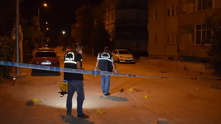 Silahlı kavga! Karşılıklı birbirlerine sıktılar