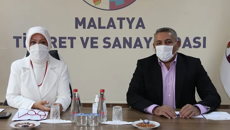 Çalık: Bazıları senaryo yazarken, biz tarih yazıyoruz