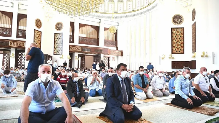 Kernek Karagözlüler Cami'nin resmi açılışı yapıldı