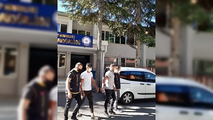 40 Saat izlendiler! yakayı ele verdiler.