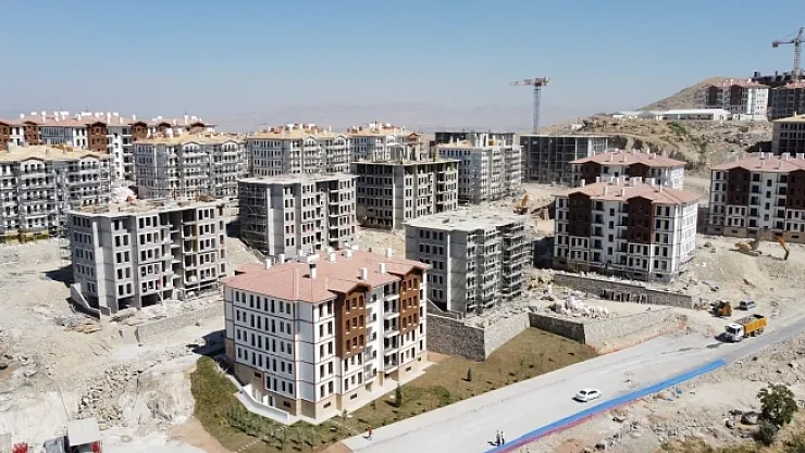 Depremzede konutlarında 1.etapta sona yaklaşıldı