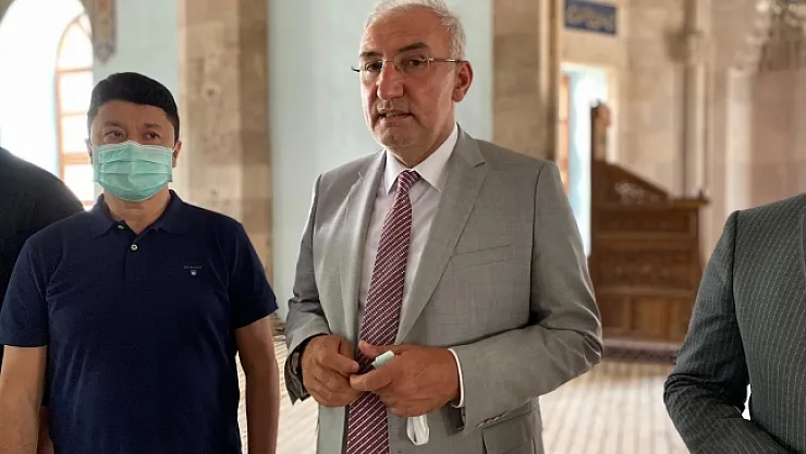 Milletvekili Kahtalı, Yeni Cami'de incelemelerde bulundu