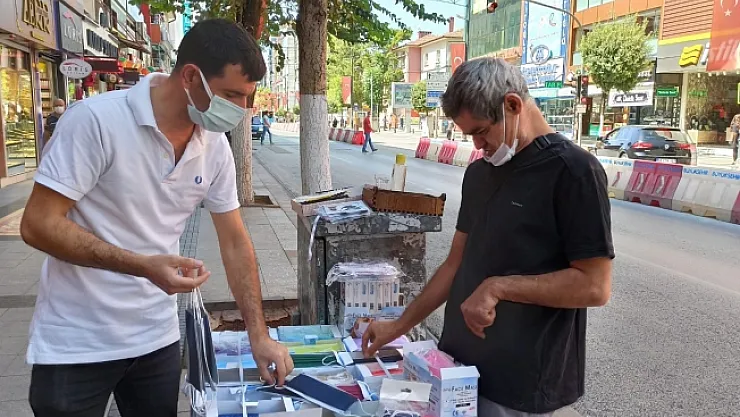 Tıp fakültesini kazanan kızını okutmak için destek bekliyor