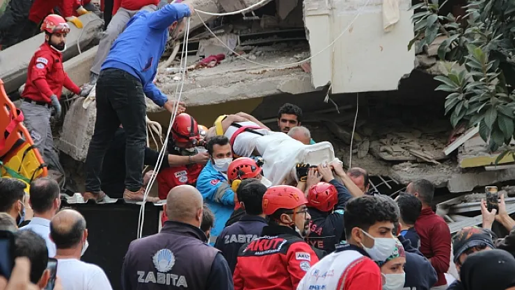 İzmir'deki enkazdan bir kişi daha kurtarıldı