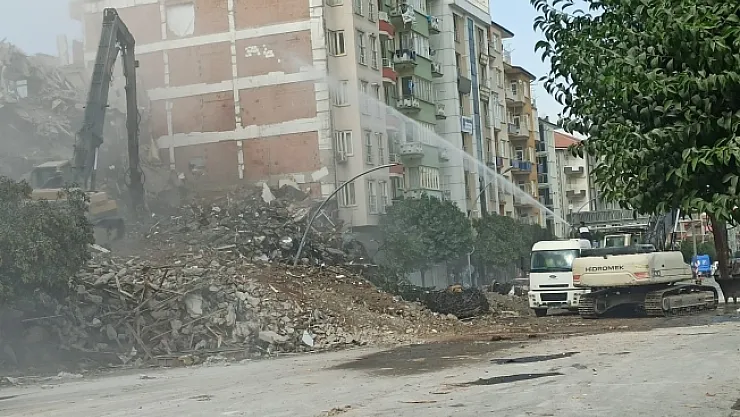 Malatya'da bin 928 hasarlı evin yıkımı gerçekleşti