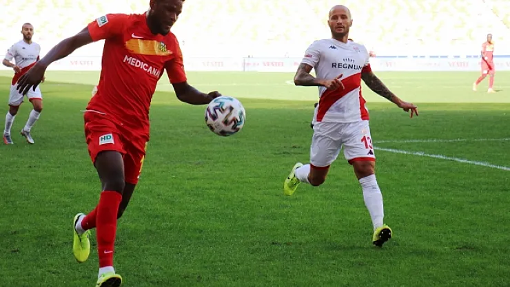 Tetteh attı Yeni Malatya ilk galibiyetini aldı...