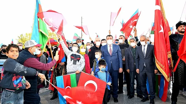 Malatya'da Azerbaycan için zafer konseri düzenledi