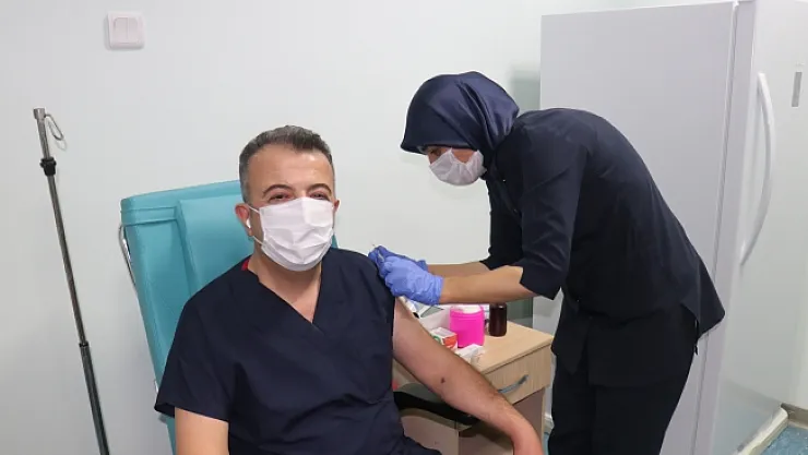 Malatya'da Covid-19 aşı denemeleri başladı!