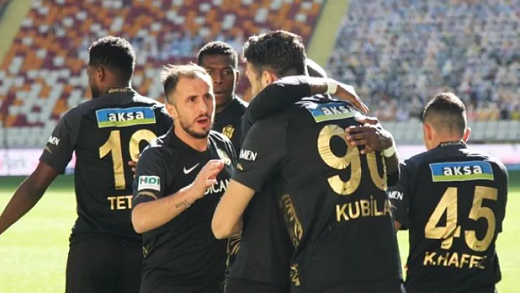 Yeni Malatyaspor kendi sahasında 3 puanı kaptı: 2-0