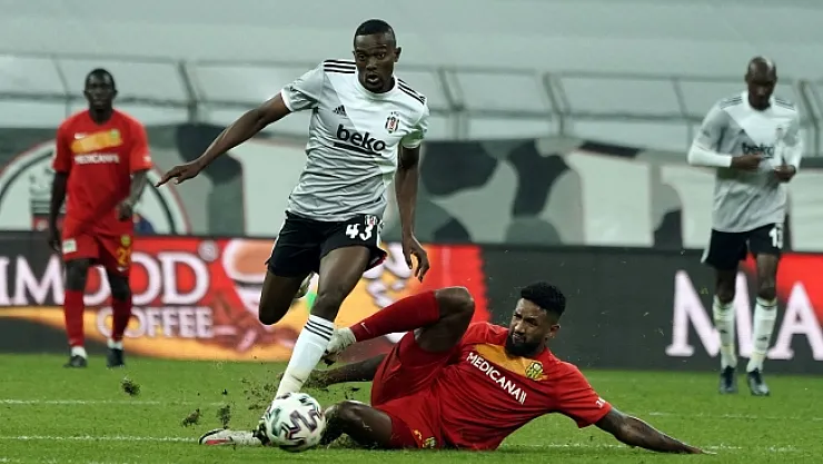 YMS'nin savunmaya dayalı oyun anlayışı eleştiriliyor