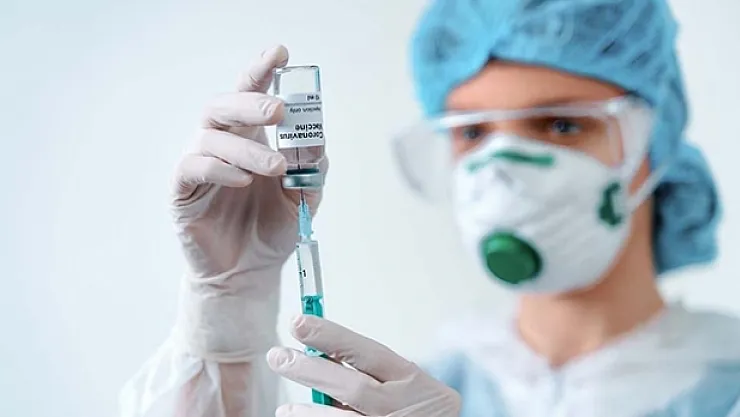 Bakanlık duyurdu! Yakın temaslıların karantina süresi değişti!