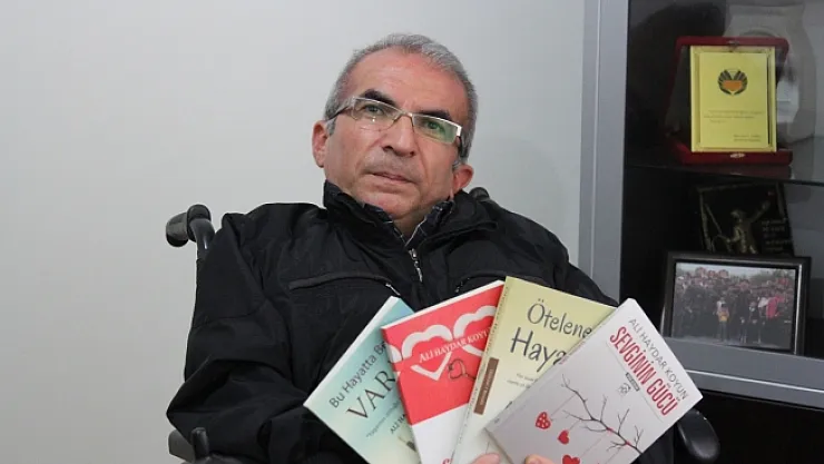 Bütün engelleri aşarak üniversiteyi bitirdi ve 5 kitap yazdı