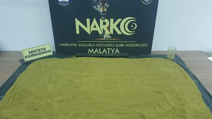 Zehir tacirleri yakalandı! 3 kilo 100 gram sentetik kannabinoid ele geçti