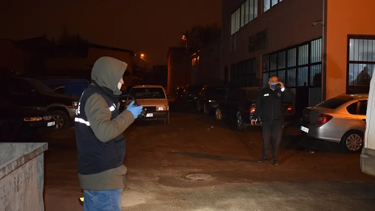 İşyerinin önünde beklerken kurşunun hedefi oldu!