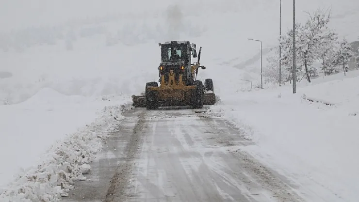 Karın esarete dönüşmesine izin yok! Ekipler kent genelinde teyakkuz halinde