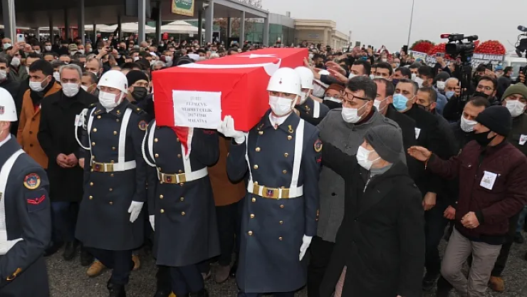 Malatya şehidini son yolculuğuna uğurladı