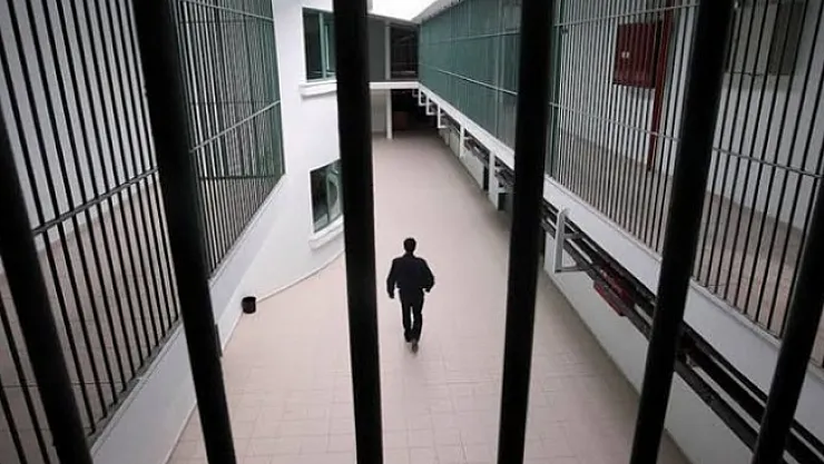 Malatya'da cezaevinde olay! Tutuklular birbirlerine girdi!