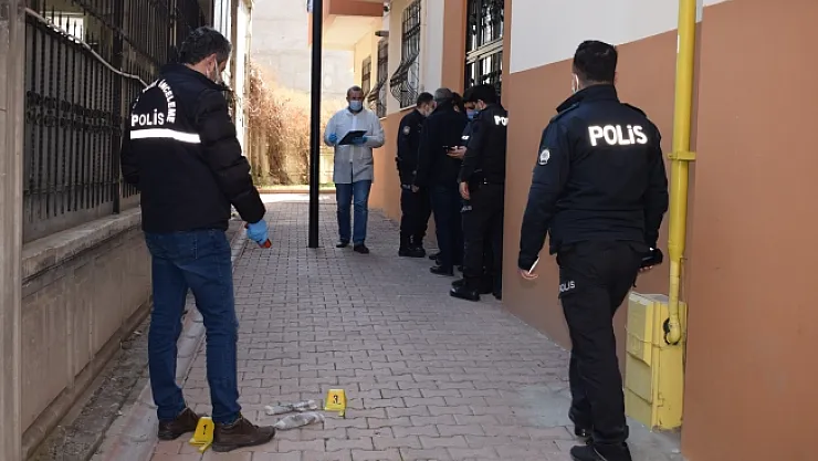 Malatya'da silahlı kavga! Alacak verecek meselesinde kan aktı!