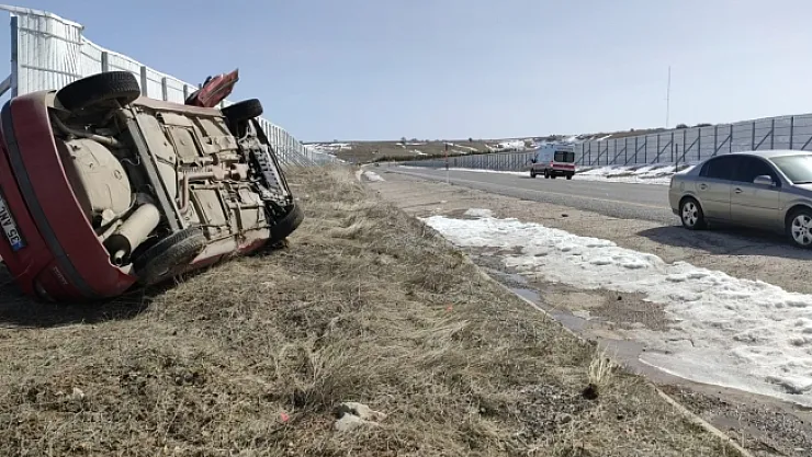 Malatya'da 112 personelleri kaza yaptı