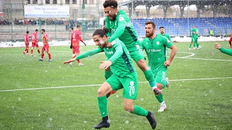 Yeşilyurt rakiplerini korkutuyor! Adım adım zirveye...