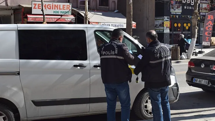 Malatya'da eski koca dehşeti! Çocuklarının gözü önünde eski karısını bıçakladı