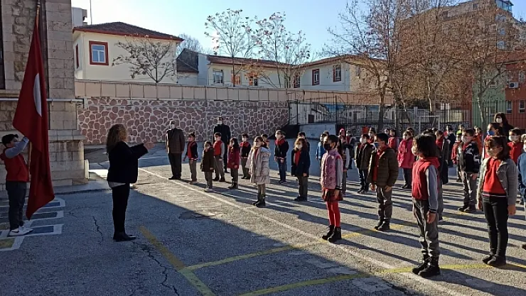 Malatya'da da öğrenciler ders başı yaptı