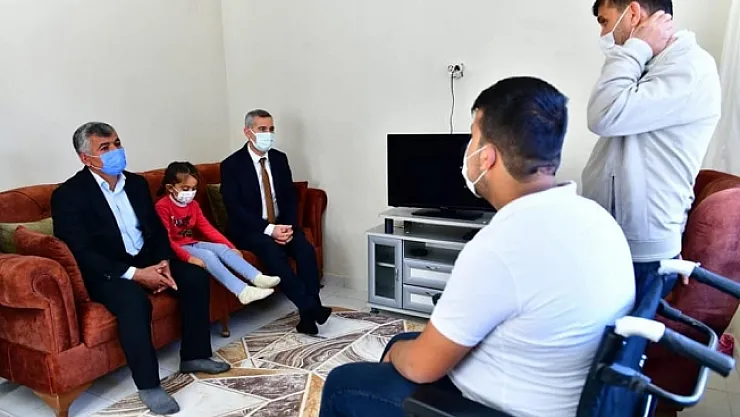 Yeşilyurt Belediyesi 92 engelliye manuel yada akülü sandalye verdi