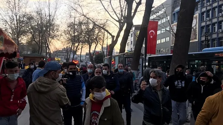 YMS mağlubiyeti taraftarı sokağa döktü! Kentte istifa sesleri yankılandı