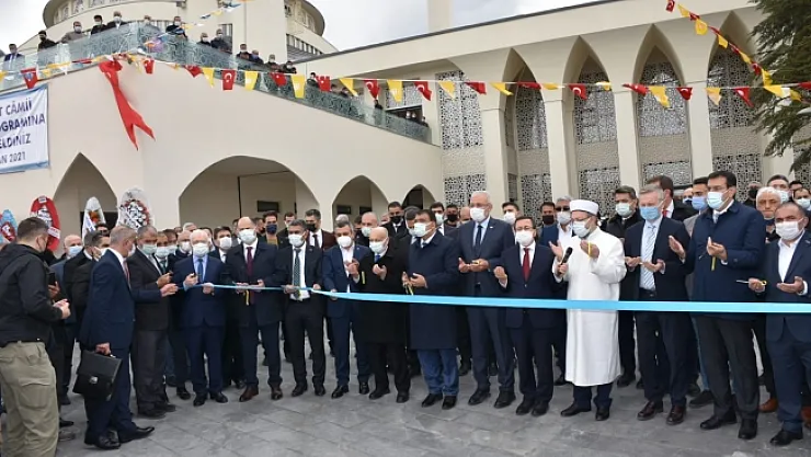 Diyanet İşleri Başkanı Erbaş Malatya'da cami açılışına katıldı