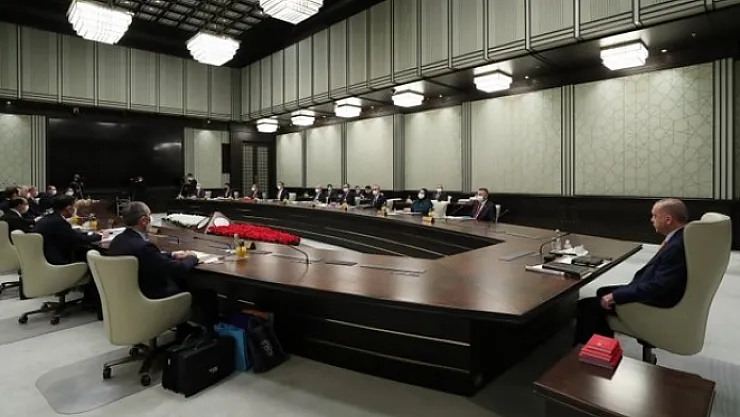 Kabinede değişiklik! 2 bakan görevden alındı, 3 bakan atandı