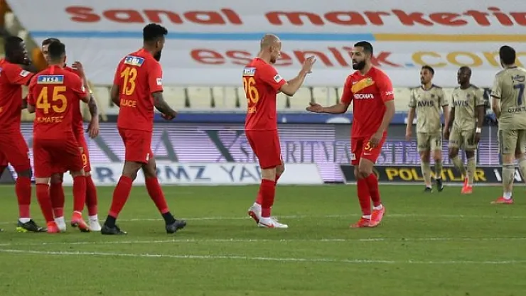 YMS'de 2 futbolcu daha korona, vaka sayısı 10'a yükseldi
