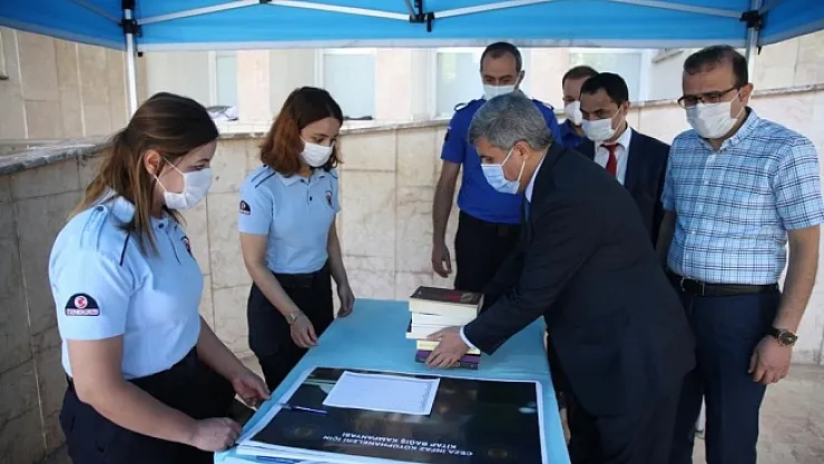 'Bir Kitap Bir Umut' projesi Malatya'da başladı