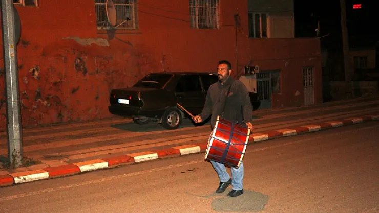 Hekimhan'da sahur davulu geleneği devam ediyor