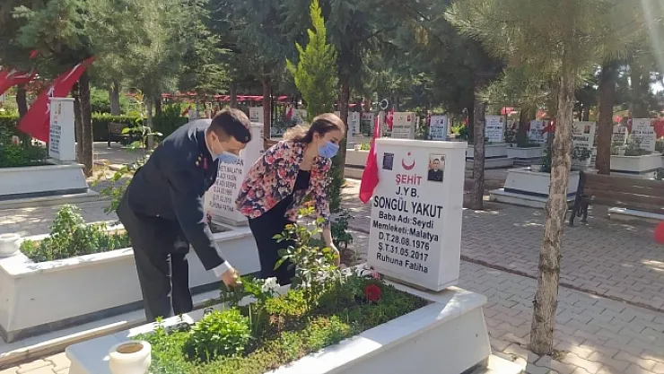 Jandarmadan şehitlere vefa