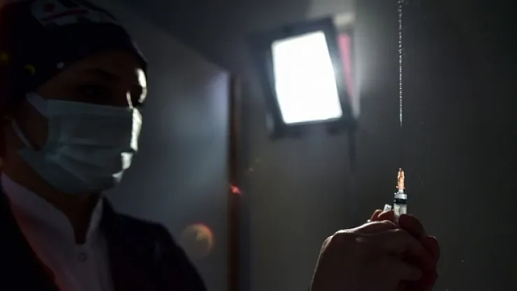 Türkiye dünya genelinde en çok Covid-19 aşısı yapan 7. ülke