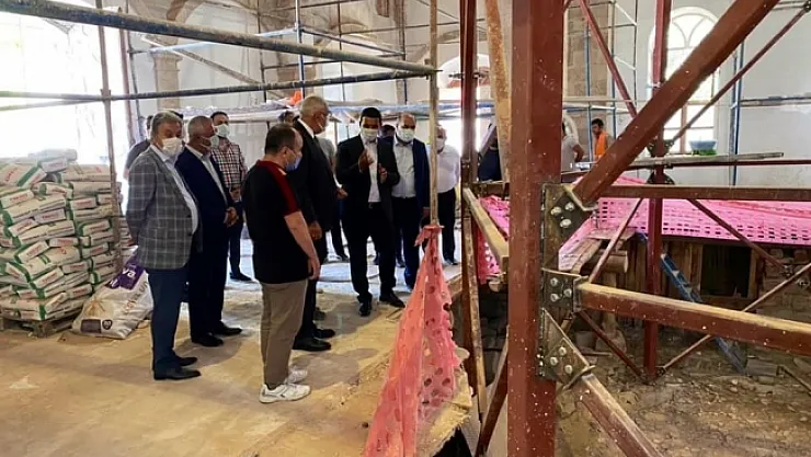 Yeni Cami'deki restorasyon çalışmaları o tarihte tamamlanacak!