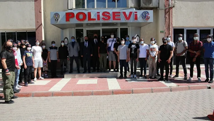 Gençler Çanakkale Gençlik Kampına uğurlandı